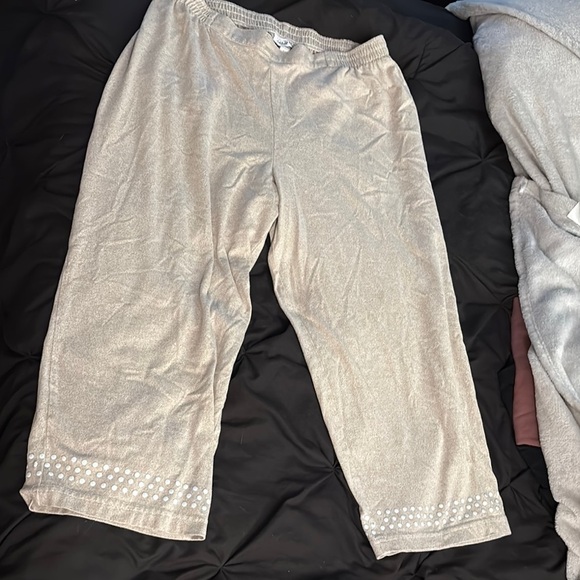 Cathy Daniels Beige Capris with Studded Hem - Picture 1 of 3